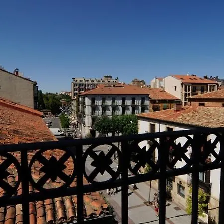 Pensjonat Solar De Tejada 2*